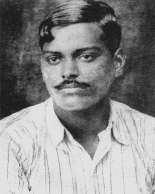 Photographic portrait of Chandra Shekhar Azad with a moustache.