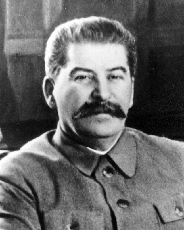 Photographic portrait of Joseph Stalin in military uniform.