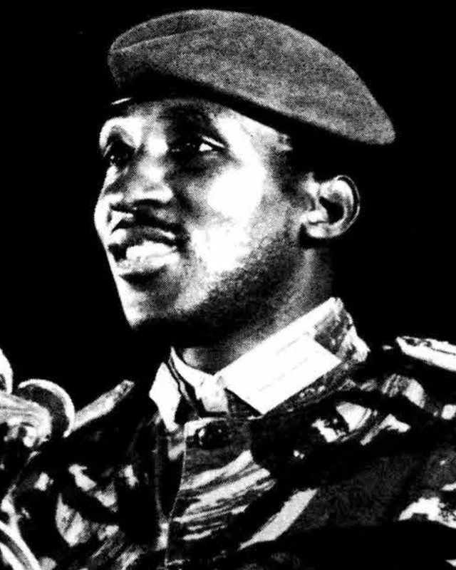 Photograph of Thomas Sankara in a beret, Harlem, 1984.